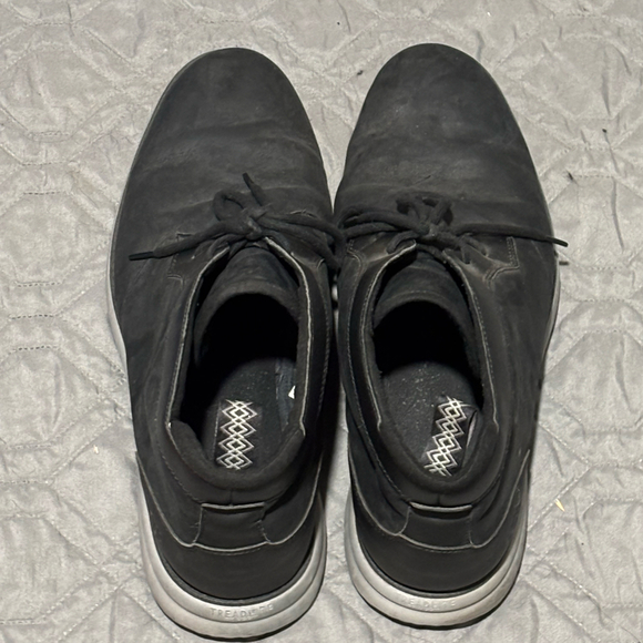 Ugg Union Chukka Weather Treadlight Charcoal suede shoes main image 4